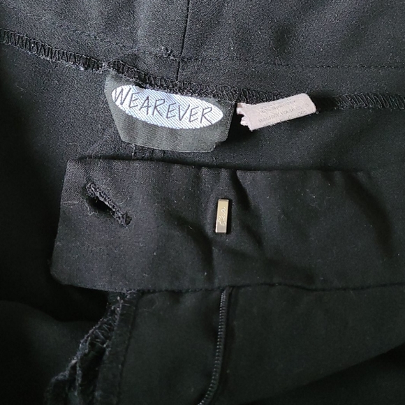 Black shorts - Picture 3 of 4